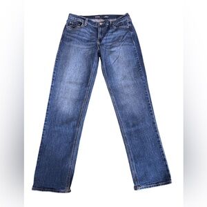 Old Navy Mid-Rise Wow Boyfriend Straight Leg Jeans